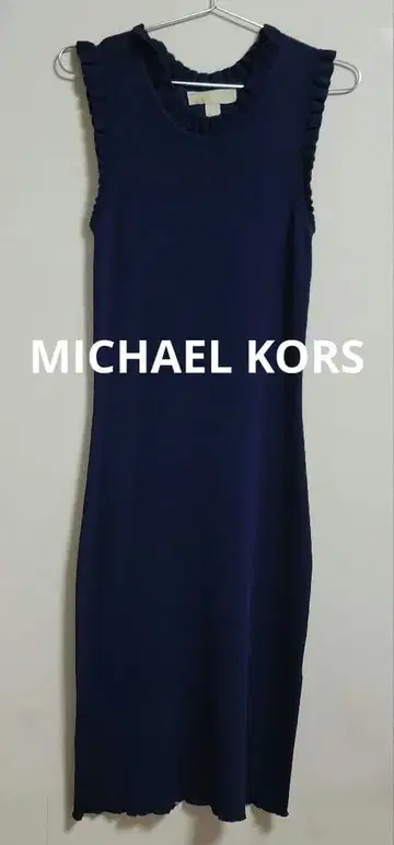 미사용 새상품 MICHAEL KORS 네이비 슬리브리스 원피스
