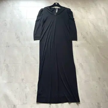 새상품급 레오나르 칸칸 맥시 길이 원피스 블랙 사이즈 3 L 상당
