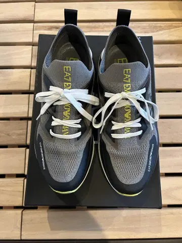 EA7 그레이 블랙 스니커즈 아르마니