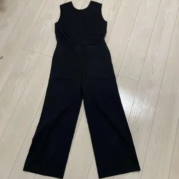 미러오웬 블랙 슬리브리스 올인원