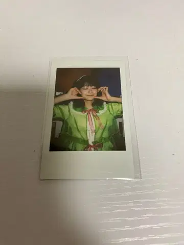 큐스트 이타쿠라 카나 촬영 폴라로이드