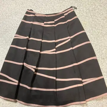 STYLE 스트라이프 플레어 스커트 무릎 기장
