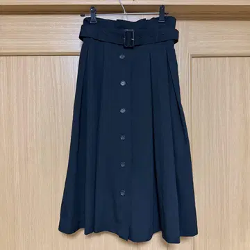 새상품급 INGNI 블랙 트렌치풍 플레어 스커트 벨트 포함 M