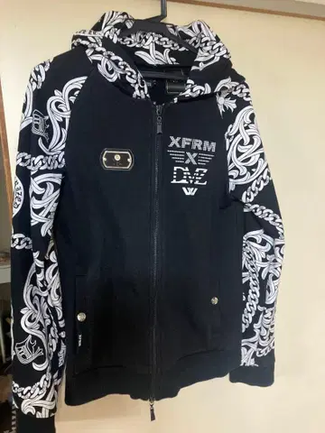 DMZ XFRM 후드 부착 후드티