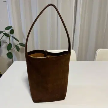 브라운 스웨이드 백 한국