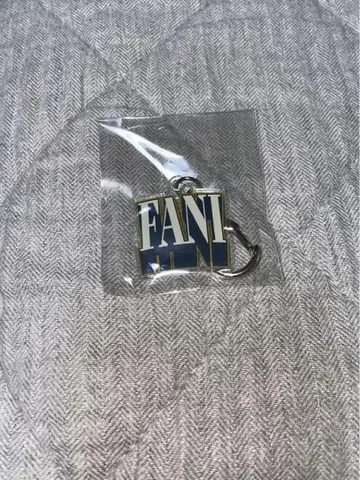 popyours FANI 아크릴 키링 오사카
