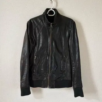 UNIVERSAL 블랙 가죽 자켓