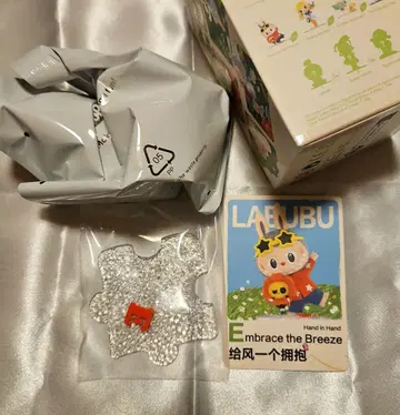 POPMART Hand in Hand LABUBU