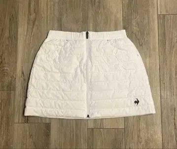 새상품급 LE COQ SPORTIF 화이트 스커트 골프 관전 겨울
