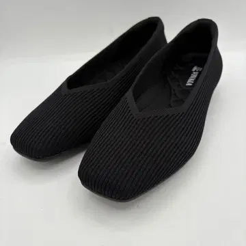 [ 미사용 ] 비바이어 [ 24.5cm ] 플랫슈즈 스퀘어 V컷 블랙