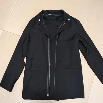 [연말 가격 인하][새상품급] KRIS VAN ASSCHE 블랙 자켓