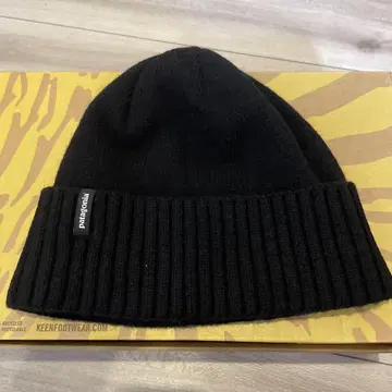 새상품급 patagonia 블랙 니트 모자 리브