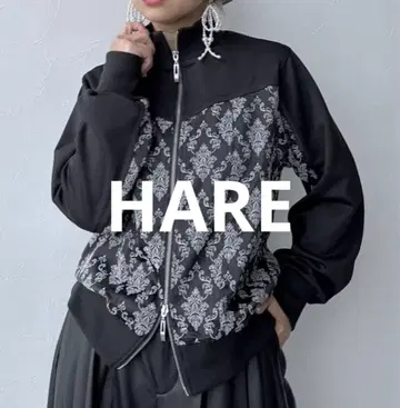 HARE 이소자이 절개 저리 상의 ( 블랙 )