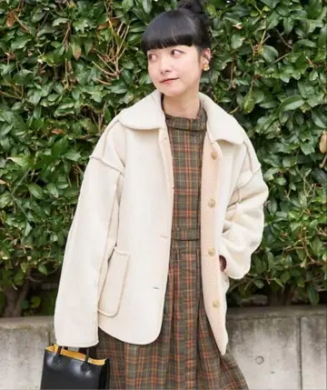프릭스스토어 카라 부착 리버서블 코듀로이 보아 자켓 24AW