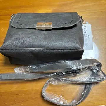 그레이 합성 피혁 숄더백
