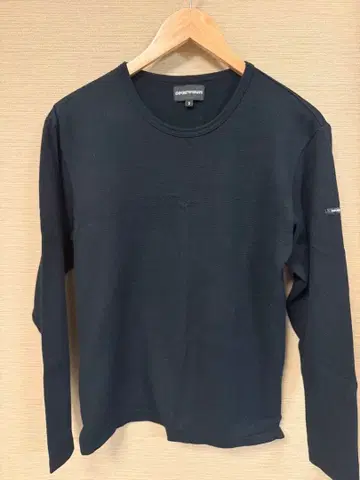 새상품급 Emporio Armani 블랙 긴팔 티셔츠 S 와플