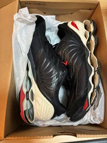 [ 최종 가격 인하 ] 그라프 페이퍼 x 미즈노 웨이브 프로페시 8