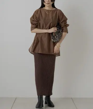 라운지 드레스 백 오픈 보트 블라우스