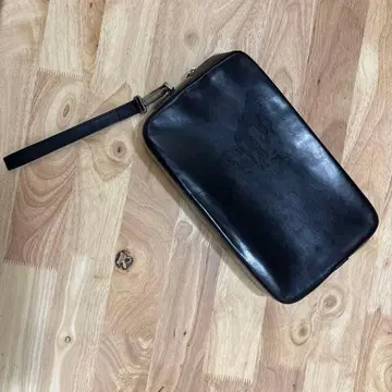 블랙 가죽 클러치백 (던힐)