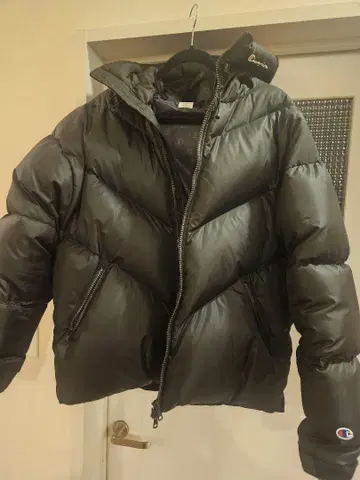 Champion 블랙 다운 자켓 XL 쇼트 기장 오버 사이즈