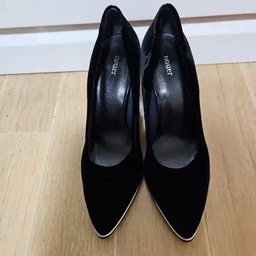 미사용 새상품 nouet 블랙 벨벳 하이힐