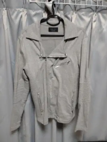 ZARA 자라 맨투맨 라이더스