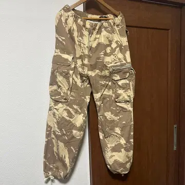 xlarge 카모플라쥬 카고 팬츠 사이드 포켓 포함
