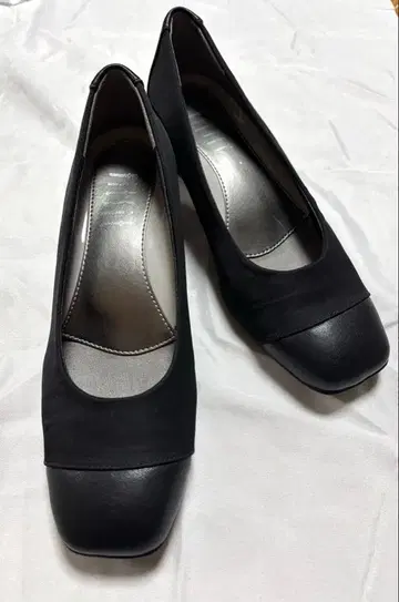 fitfit 발수 바이컬러 펌프스 22cm 블랙