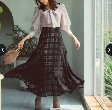 JUSGLITTY 체크 자수 스커트 M 사이즈
