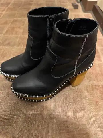 [ 한정 가격 ] moussy 부츠