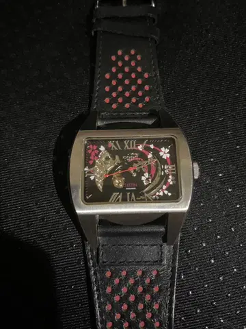 가격 인하 COGU 자동 와인딩 손목시계 블랙/레드 벚꽃