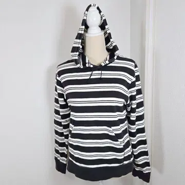 COMME CA ISM 보더 무늬 백 자수 후드티 화이트 블랙 여성용