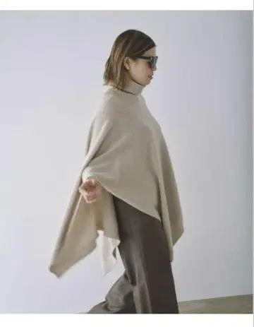 Deuxieme Classe Angela Poncho 새상품 미사용