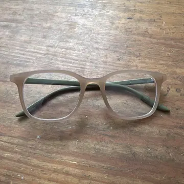 클리어 베이지 사각형 프레임 무도수 안경