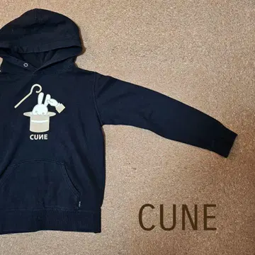 CUNE 후드티