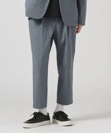 new balance 와이드 테이퍼드 라이트 그레이 M 사이즈