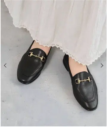Le talon 가죽 비트 바부쉬