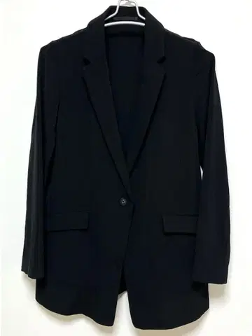 110 [새상품급] 유니클로 드레이프 롱 자켓 블랙 S