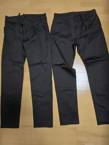UNIQLO 블랙 데님 팬츠 M 사이즈 4장 세트 블랙 2개 브라운 2개