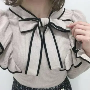 evelyn 파이핑 배색 바이컬러 리본 니트탑 핑크 양산형