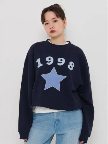 TINA JOJUN 로고 맨투맨 네이비