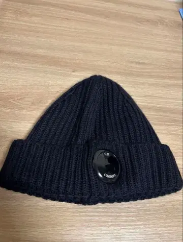 C.P. Company 네이비 비니