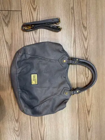 Marc by Mark Jacobs 그레이 가죽 핸드백