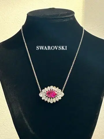 SWAROVSKI 스와로브스키 x 슈루크 목걸이