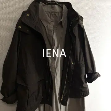 새상품급 이에나 퀼팅 라이너 포함 나일론 후드티 정가 28000
