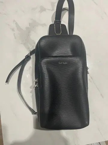 폴스미스 바디백 블랙 가죽