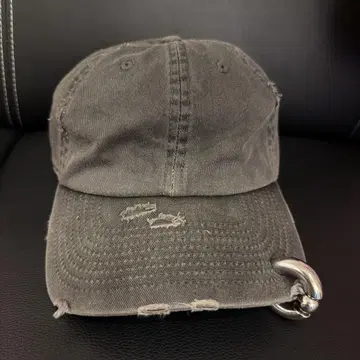 BAU STUDIO 데미지 가공 그레이 캡