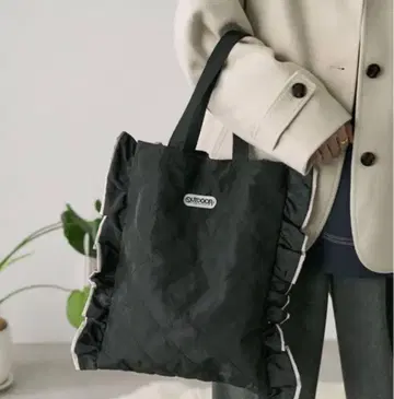 [당일 발송] OUTDOOR PRODUCTS 파이핑 퀼팅 프릴 백