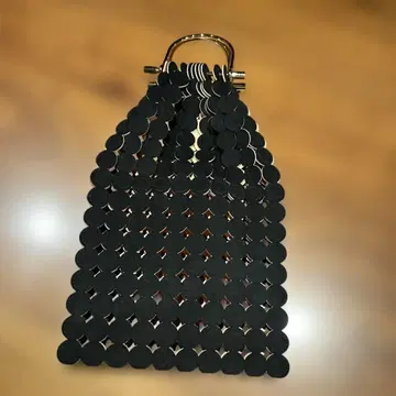 블랙 원형 부품 핸드백