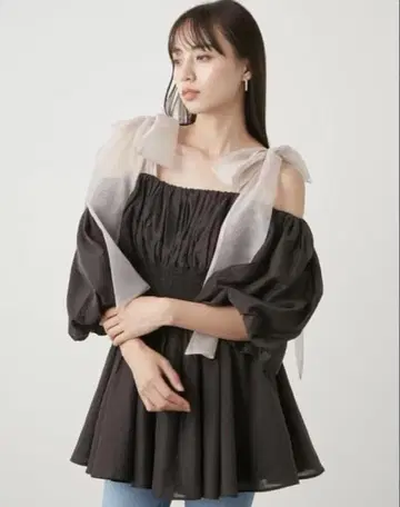 snidel 허리 셔링 리본 블라우스